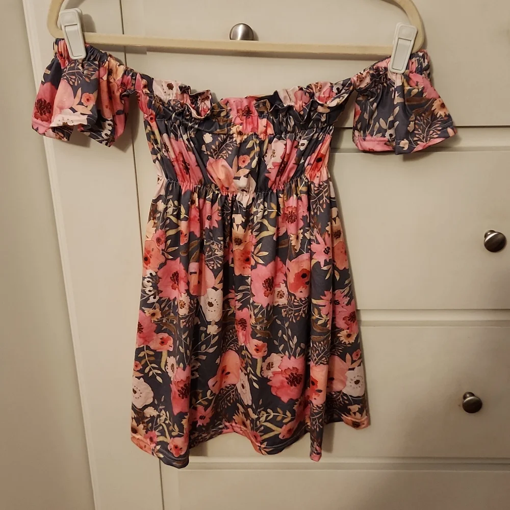 Floral dress‎